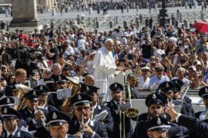 Le parole del Papa contro l'ergastolo e il sovraffollamento delle carceri